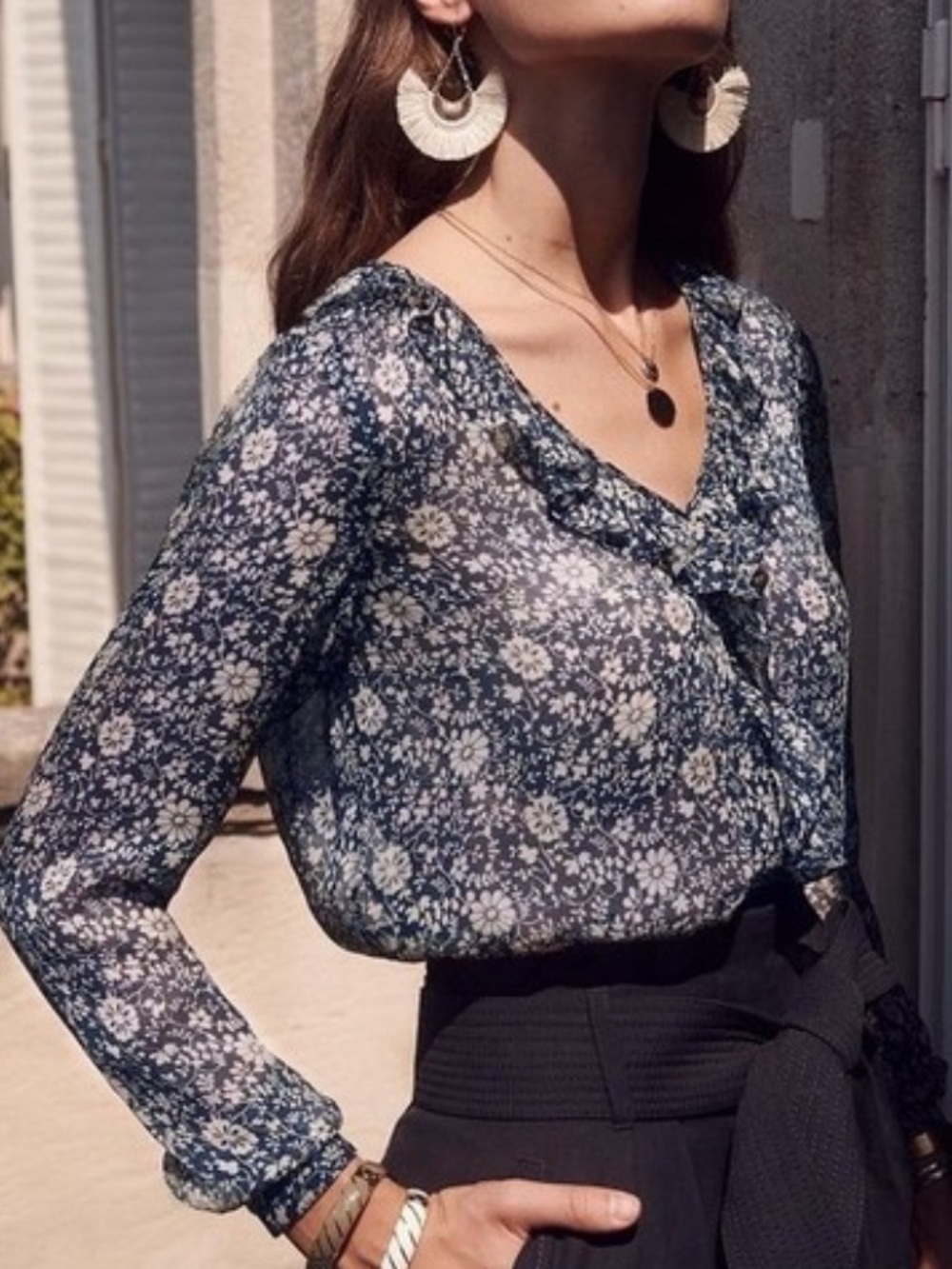 Sézane Flors Capucine Navy and Ecru Ruffle V-Neck Blouse - Picture 3 of 5
